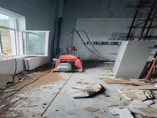 嘉黎地基基础下沉墙体裂缝加固注浆顶升施工