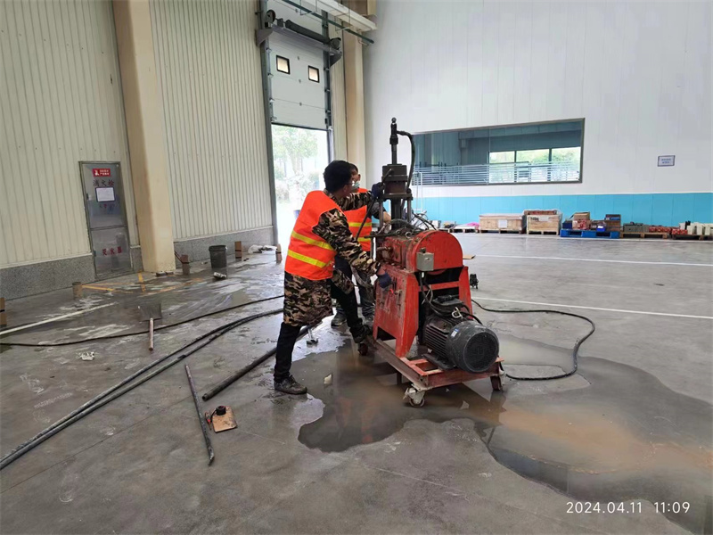 嘉黎厂房地面下沉塌陷注浆加固施工